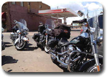 Tanken van de motoren bij onze motorreis door Arizona